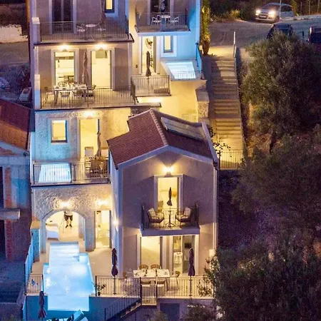 Assos Rockshore By The Sea * Asos