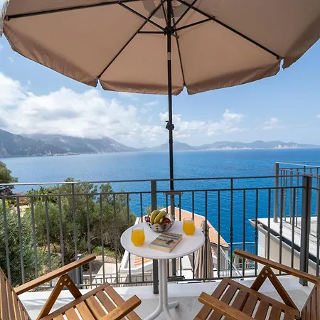 Appartement Assos Rockshore By The Sea *