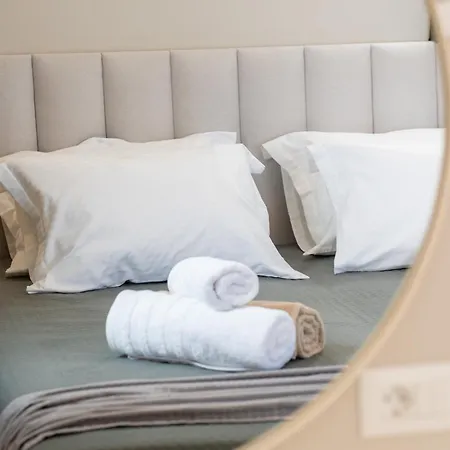 Assos Rockshore By The Sea * Asos